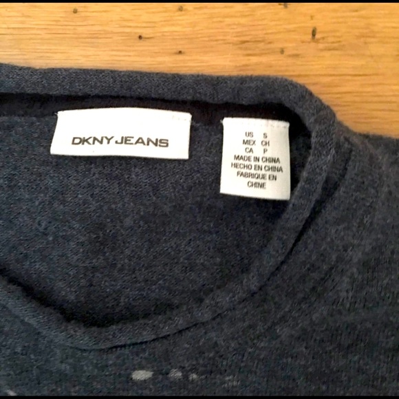 DKNY knit sweater fits teen - Picture 3 of 8